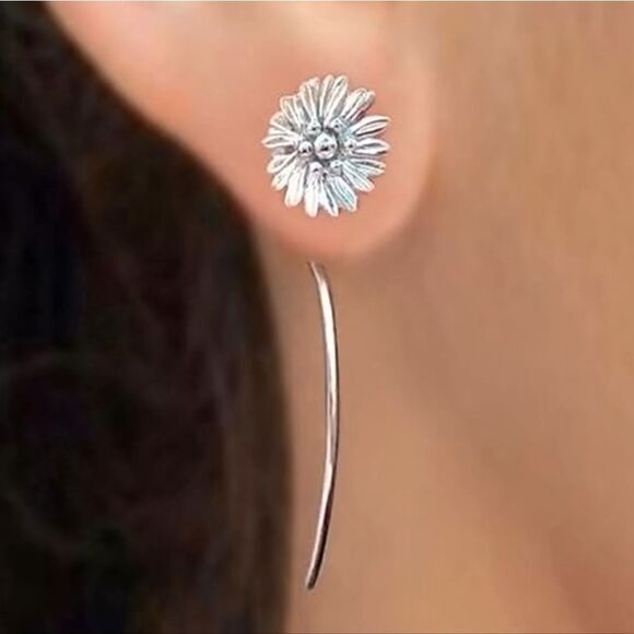 Daisy Long Back Earrings - Picture 1 of 6